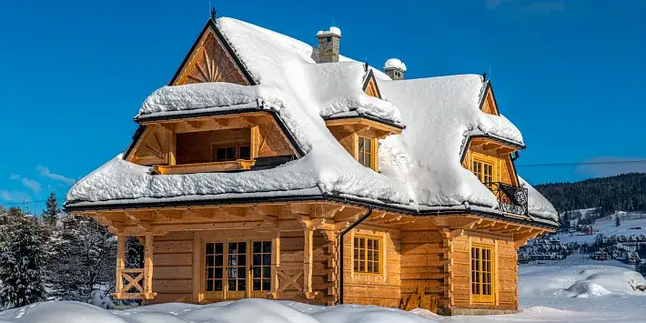 Czy dom z bali trzeba ocieplać? Odkryj, co musisz wiedzieć przed budową