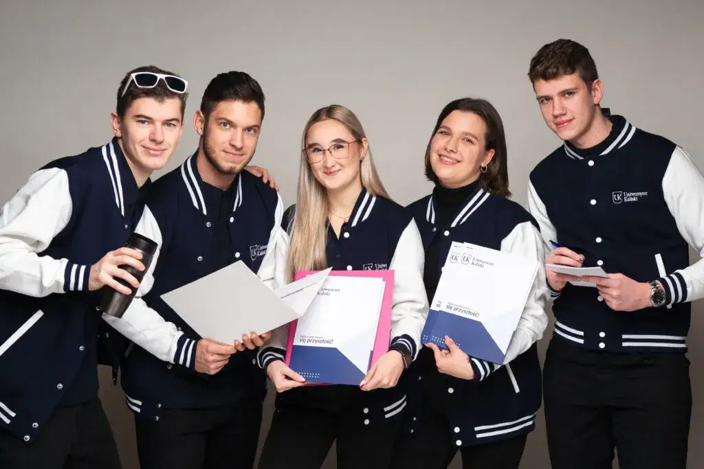 Uniwersytet Kaliski - nowoczesne kierunki studiów i historia uczelni