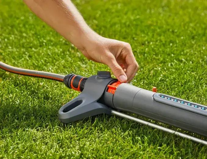 Zraszacz Gardena: Ustaw, napraw, podlewaj! Poradnik eksperta