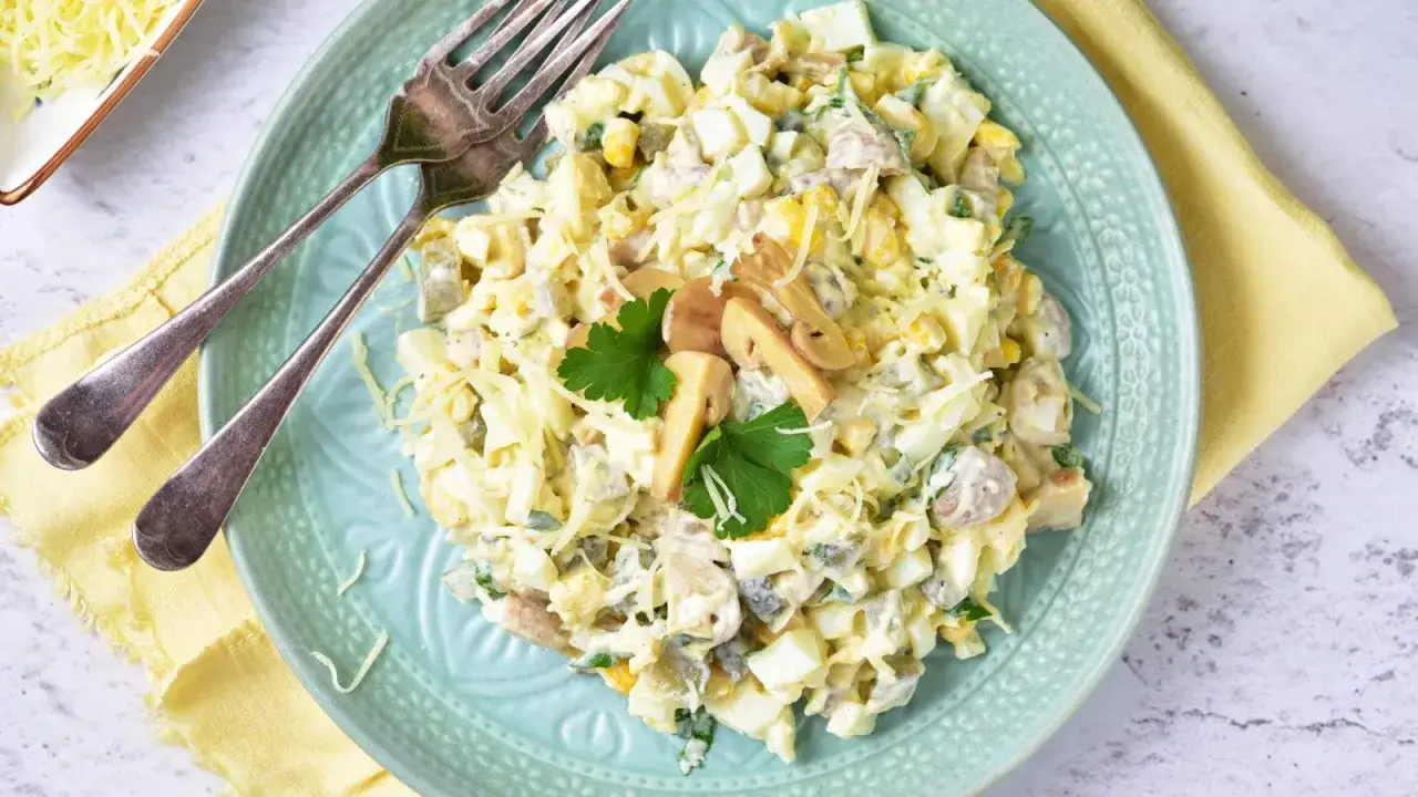 Jak ugotować pieczarki do sałatki, aby zachować ich smak i kolor