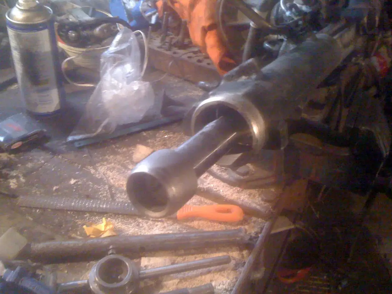 Stuki w Mondeo? Demontaż maglownicy krok po kroku i oszczędności