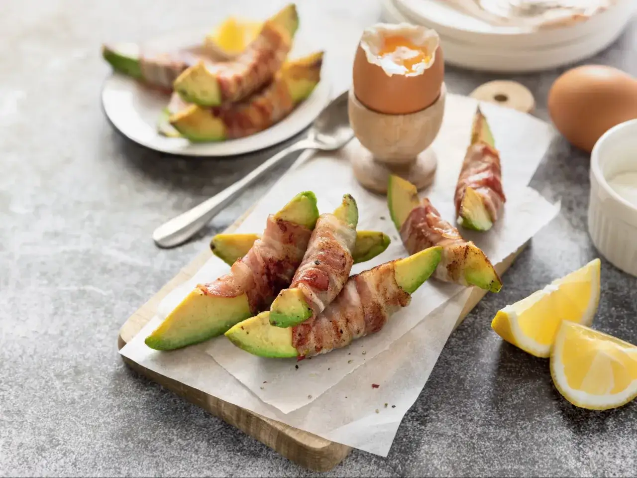 Odkryj keto frytki z awokado w boczku: Szybka i chrupiąca przekąska