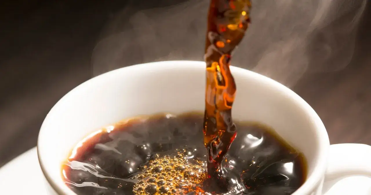 Dlaczego po kawie chce się spać? Odkryj zaskakujące przyczyny