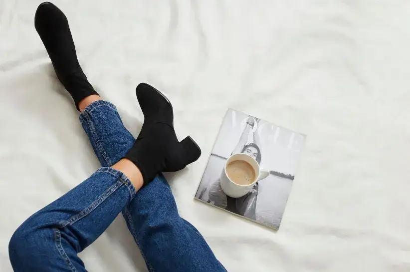 Jak nosić skarpetki do botków, aby wyglądać modnie i stylowo