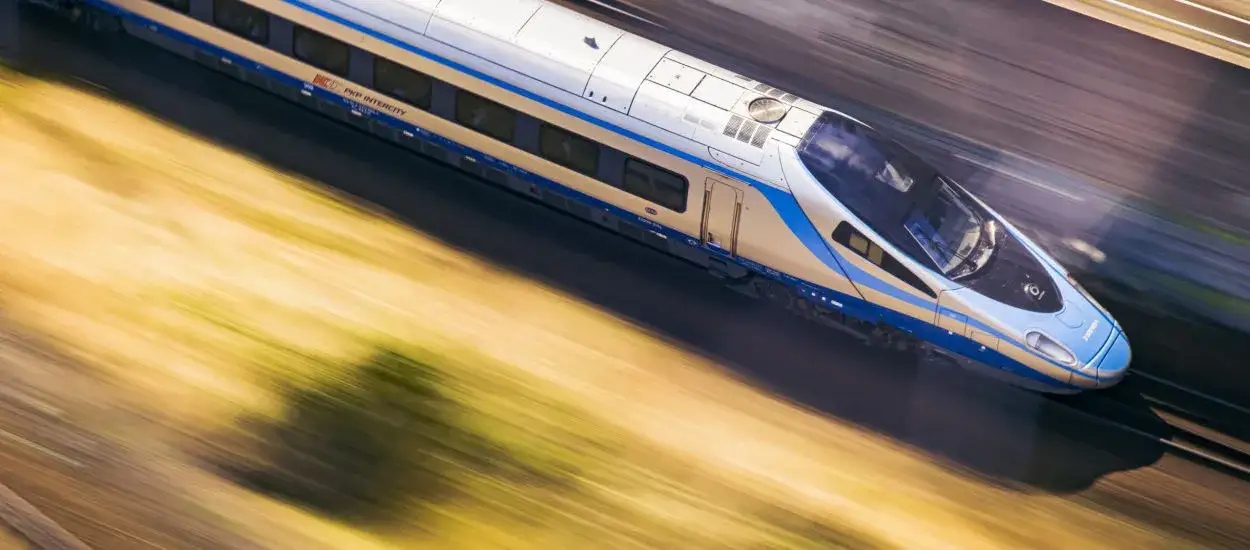 Jak łatwo połączyć się z intercity wifi w pociągu PKP?