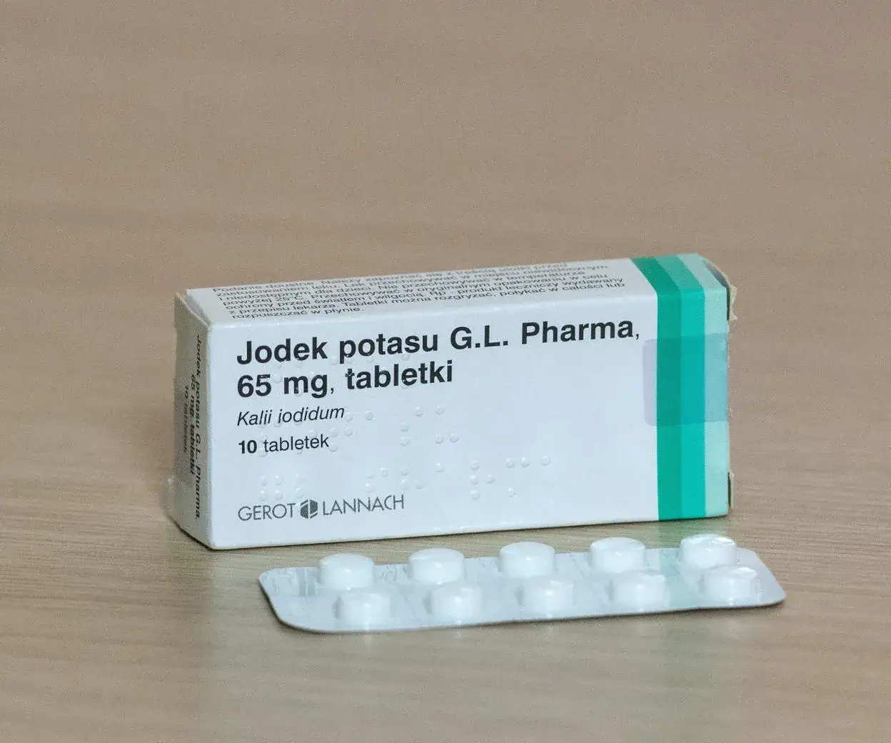 Jaki lek na promieniowanie: jak jodek potasu chroni twoją tarczycę