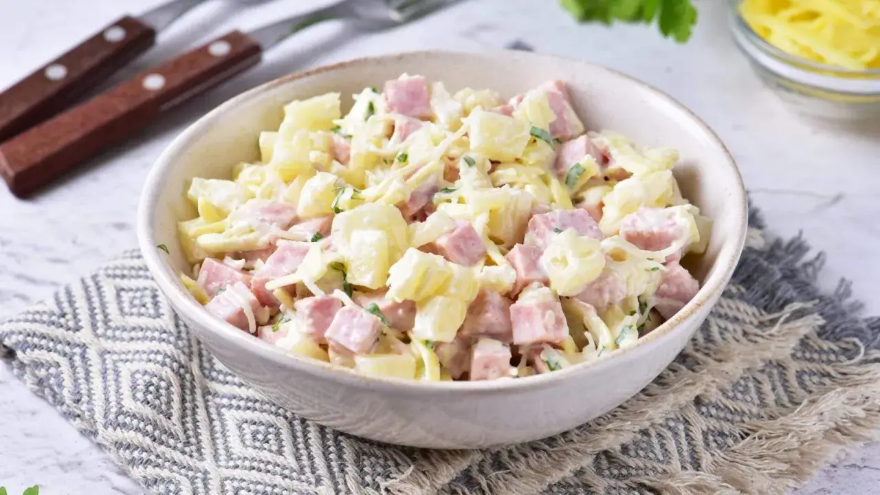 Proste i smaczne przepisy na obiad z sera żółtego, które pokochasz