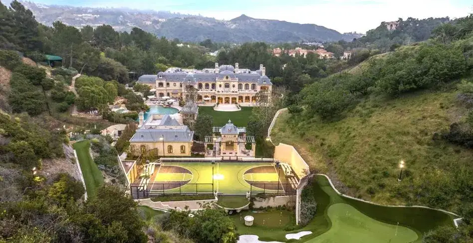 Jakie gwiazdy mieszkają w Hollywood i co kryje ich luksusowe życie