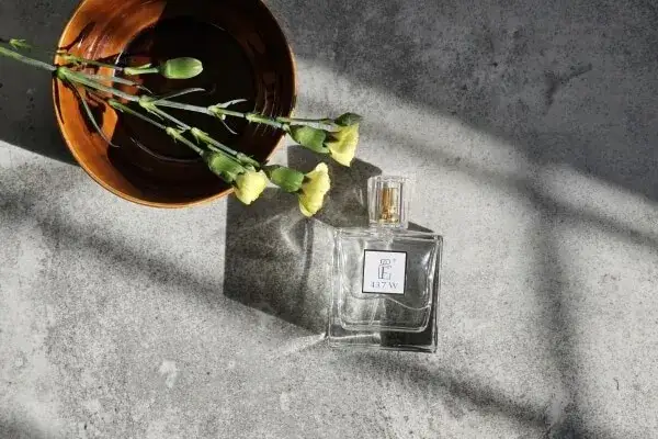 Idealny zapach na lato dla kobiet - świeżość i lekkość na każdy dzień