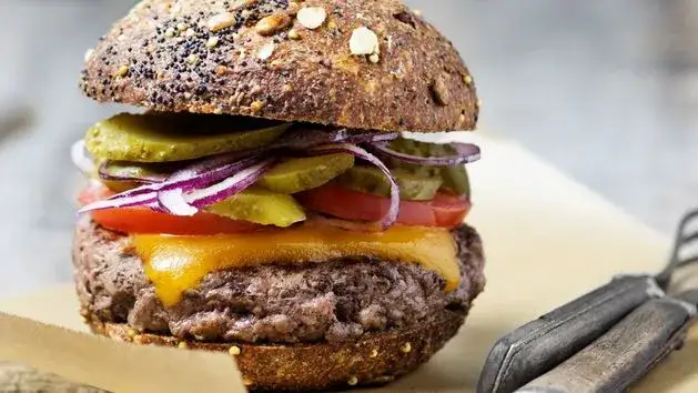 Domowy hamburger idealny? Zrób go lepiej niż w restauracji!