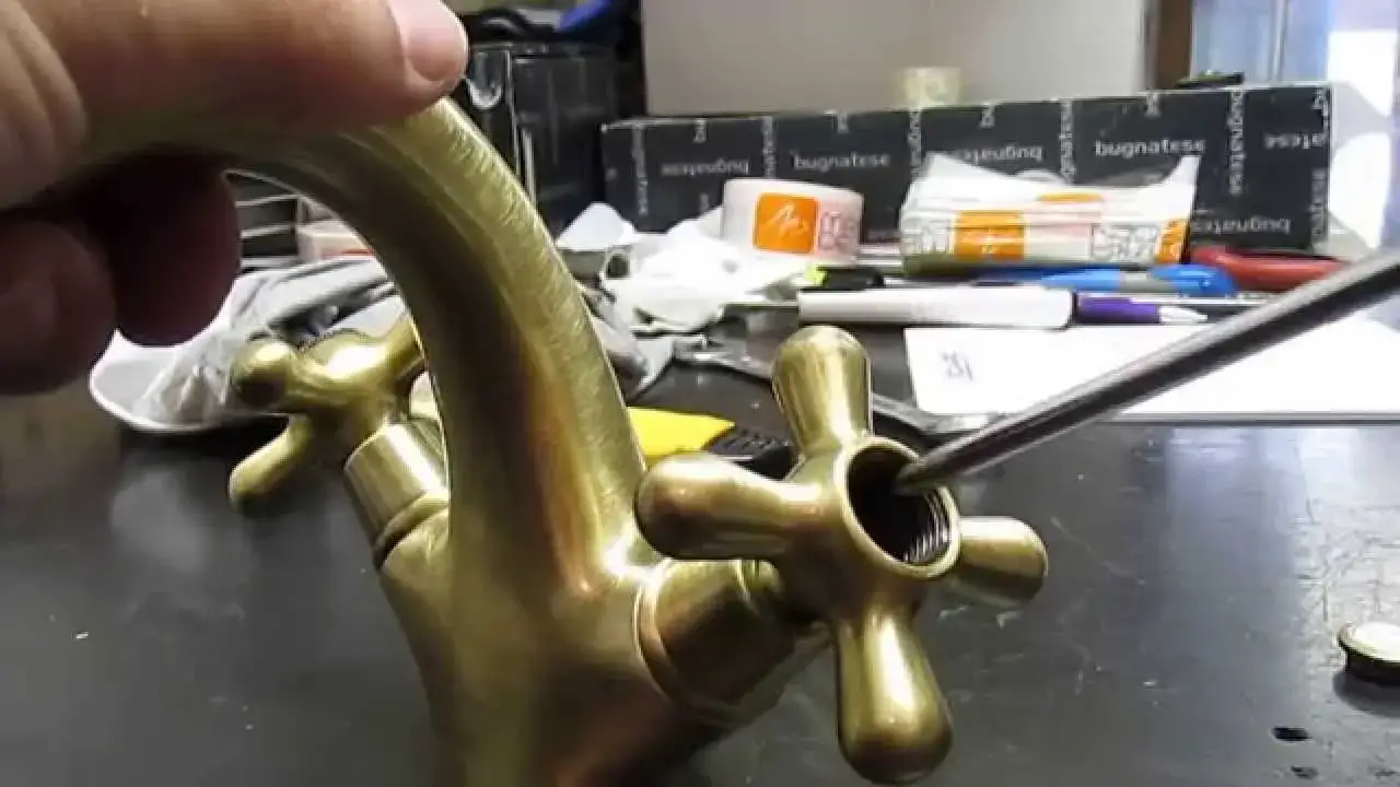 Wymiana głowicy w baterii retro - uniknij problemów z cieknącą wodą