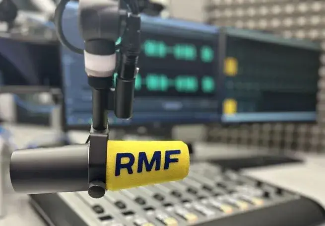 Ile zarabia prezenter radiowy RMF FM? Zaskakujące fakty o pensjach