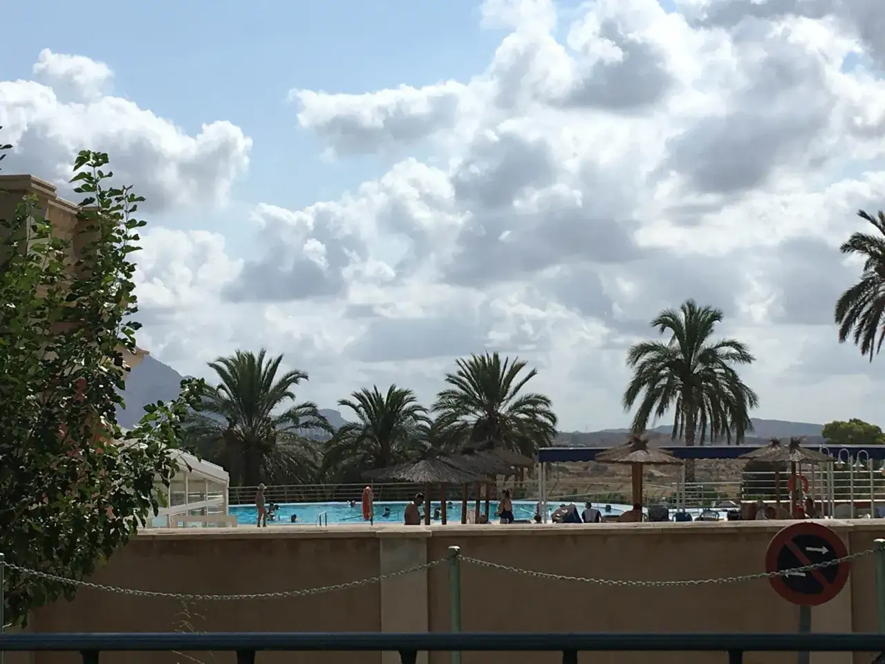 Imágenes impactantes del balneario de fortuna y sus instalaciones