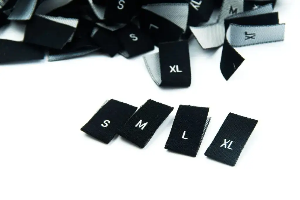 Large jaki to rozmiar - poznaj dokładne wymiary i różnice w odzieży