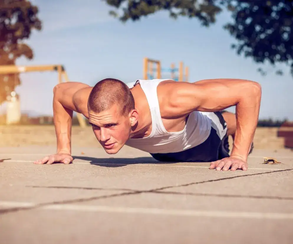 CrossFit czy kalistenika? Wybierz świadomie swój trening!