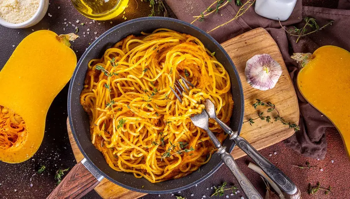Pasta con Zucca: Ricetta Cremosa e Perfetta (Guida Completa)