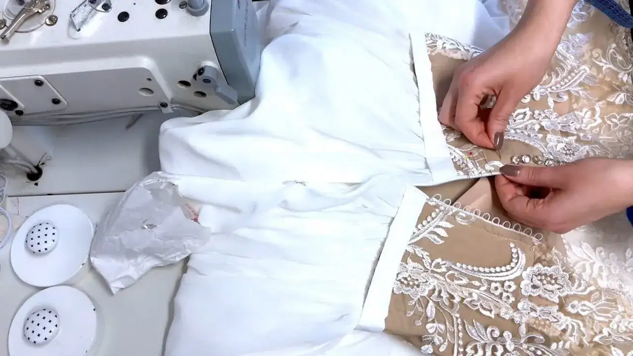 Jak uszyć halkę do sukni ślubnej - proste kroki i porady dla każdego