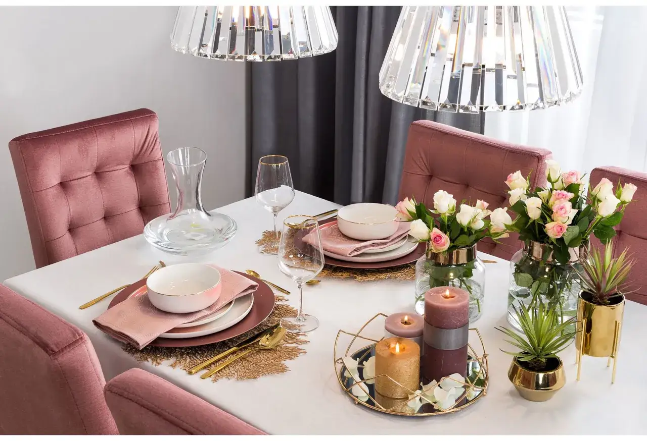 Jak udekorować stół na imprezę - 10 inspirujących pomysłów na dekoracje