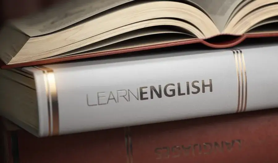 Najlepsze książki do nauki angielskiego - skuteczne pozycje i porady wyboru