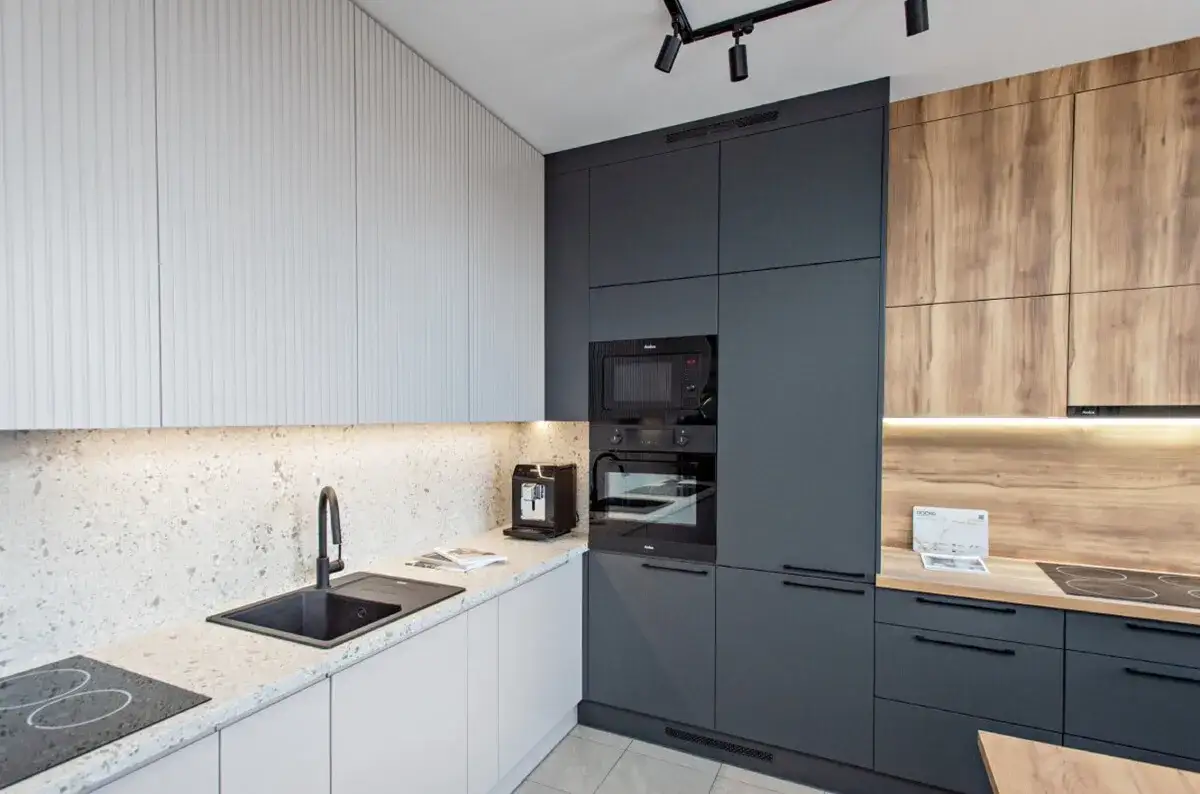 Kuchnia lakierowana czy foliowana - co wybrać, aby nie żałować?