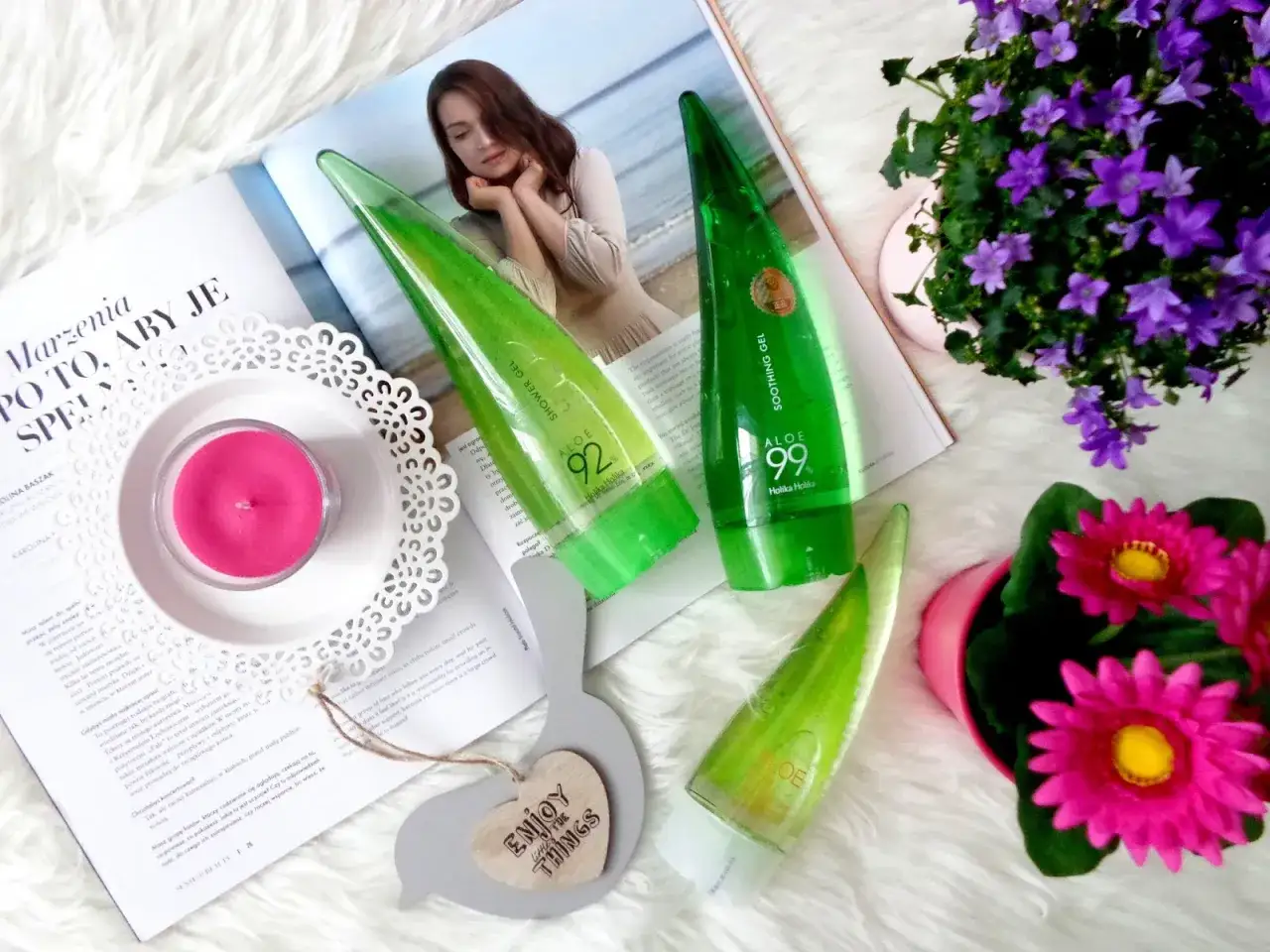 Holika żel aloesowy: Jak delikatnie nawilżyć i oczyścić skórę?