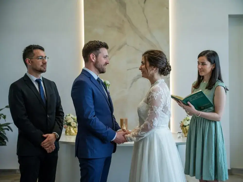 Świadkowie na ślubie cywilnym: czy są obowiązkowi? Wymagania i rola