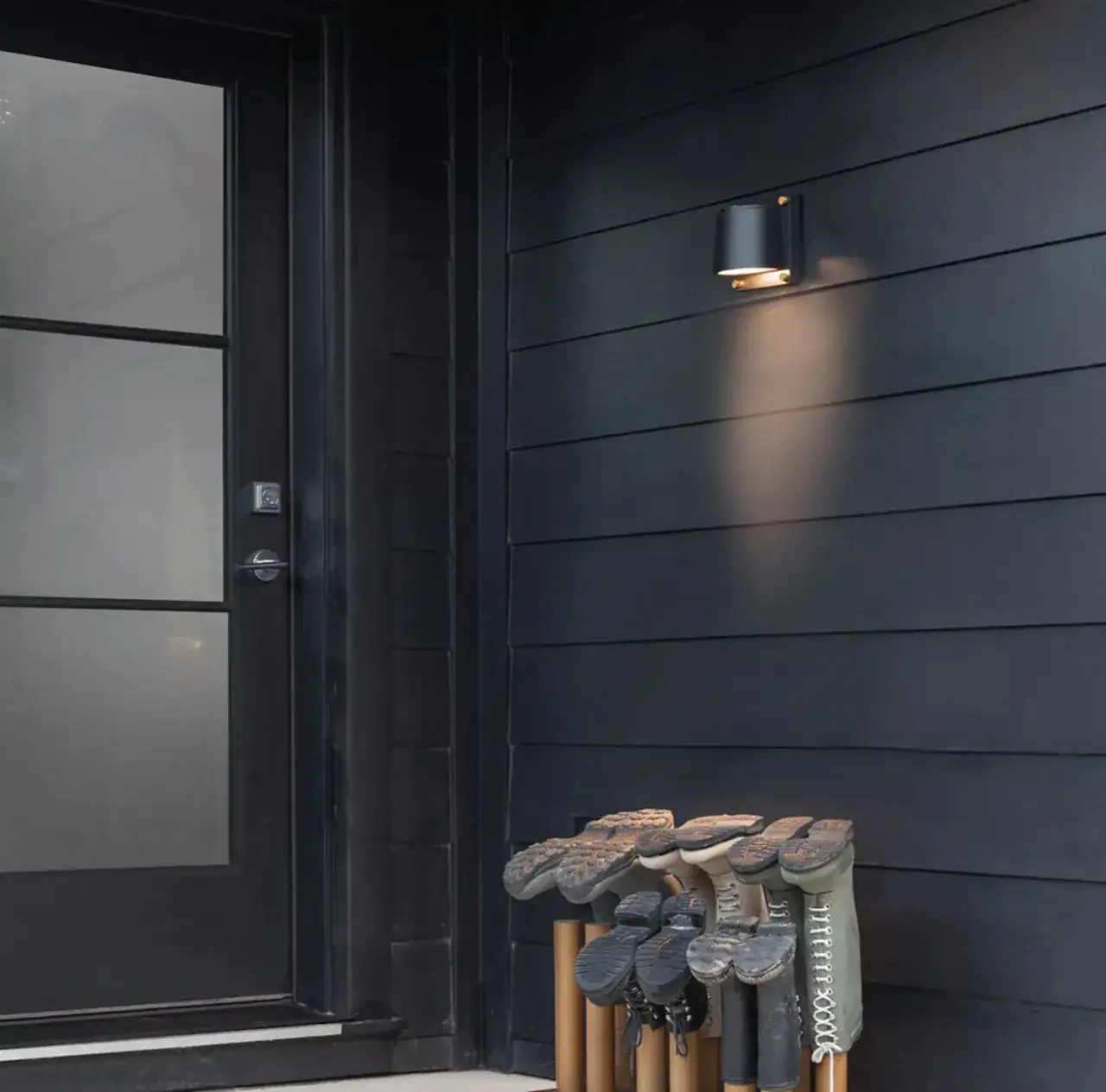 Jak zamontować oświetlenie na elewacji bez błędów i ryzyka uszkodzeń