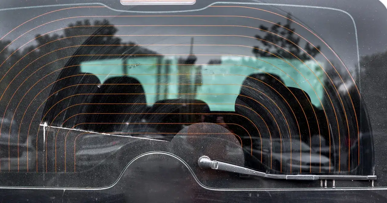 Ogrzewanie tylnej szyby: Jak naprawić samemu? Poradnik krok po kroku