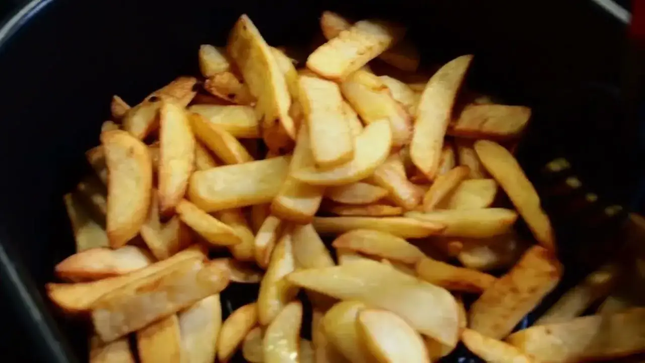 Jak zrobić frytki w frytkownicy beztłuszczowej Tefal – idealne i chrupiące