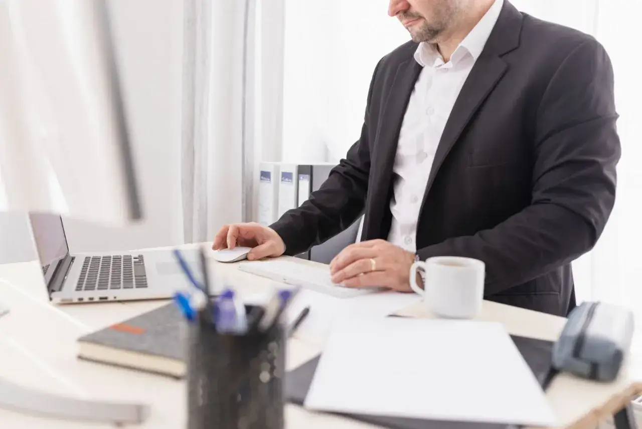 Jak liczyć termin odpowiedzi na pozew? Uniknij wyroku zaocznego!