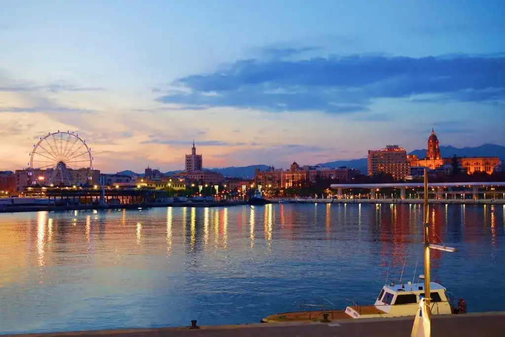 Ile kosztują wakacje w Hiszpanii? Sprawdź, jak zaoszczędzić!