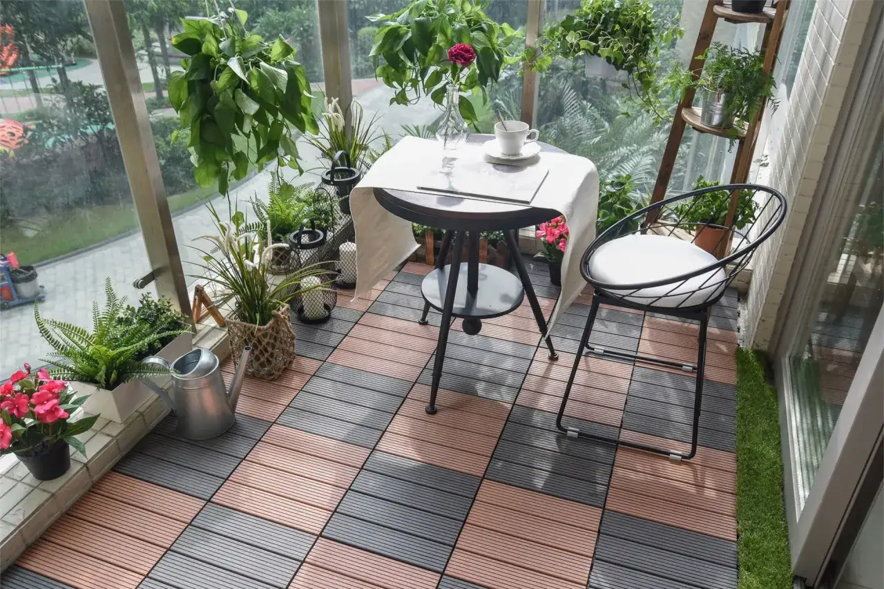 Czym wyłożyć taras na zewnątrz, aby uniknąć kosztownych błędów?