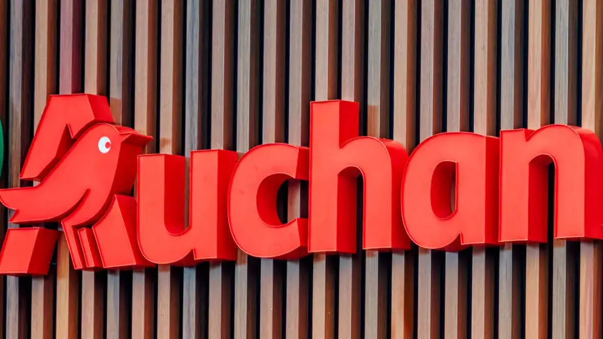 Auchan co to znaczy po polsku? Odkryj jego tajemnicze znaczenie