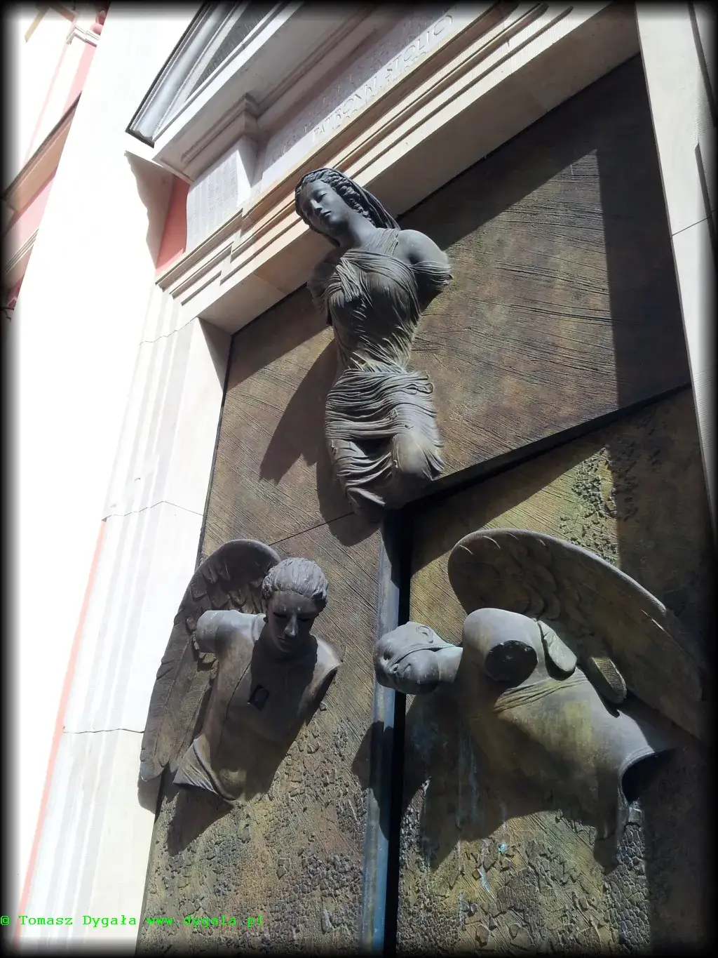 Igor Mitoraj Zwiastowanie - tajemnice rzeźby, które zaskakują emocjami