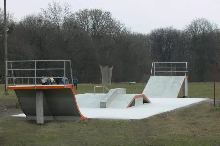 Radom skatepark - najlepsze miejsce na jazdę i rozwój umiejętności