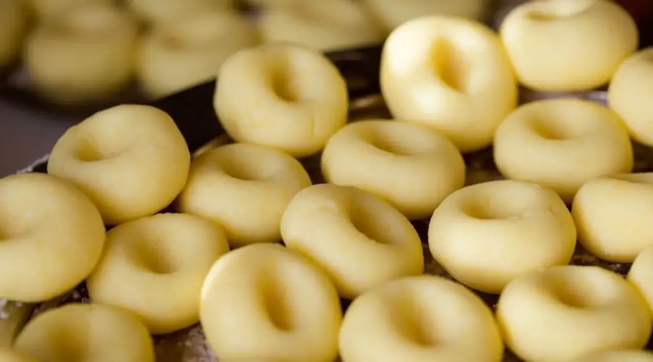 Jak długo gotować kluski śląskie? Idealny czas i uniknięcie błędów