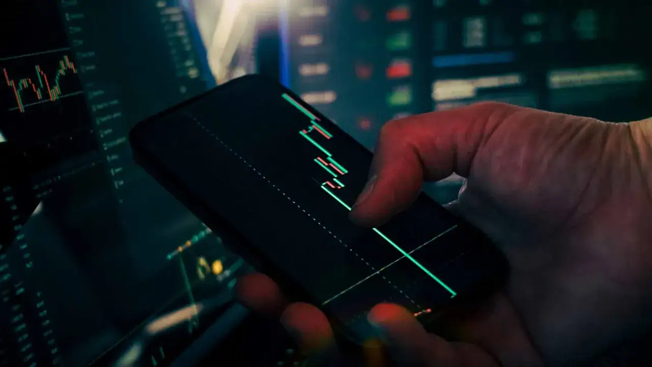 Pracodawca nie odprowadza podatku? Sprawdź, co robić i chroń finanse!