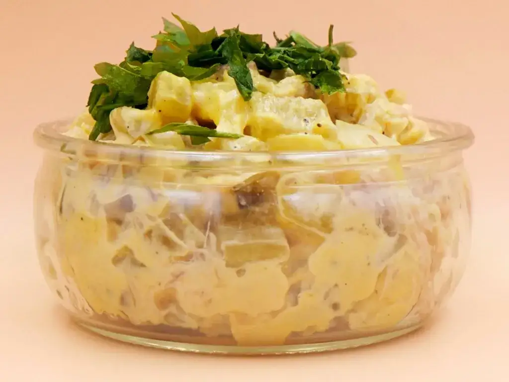 Jak zrobić sałatkę z makreli - prosty przepis na pyszne danie