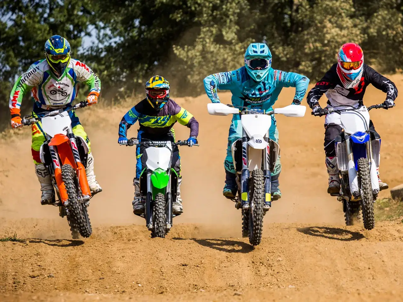 Jakie enduro 250 4t wybrać - porównanie modeli i opinie użytkowników