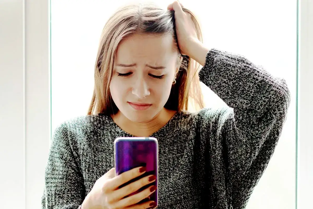 Krzyk nauczyciela na ucznia: czy to przemoc? Prawa i reakcje.