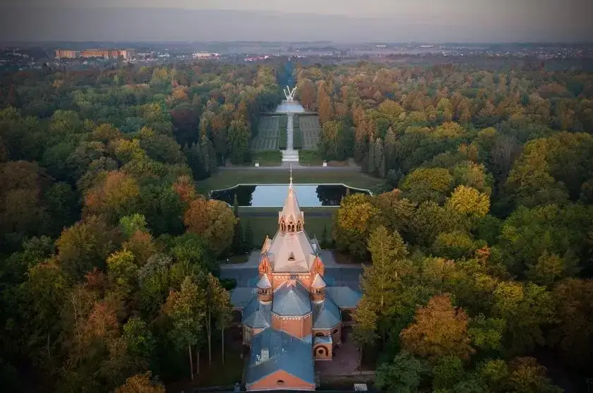 Cmentarz Centralny Szczecin: Ile hektarów? Największy w Polsce!