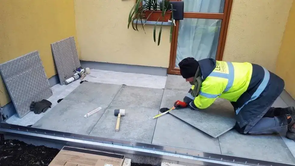 Jaka izolacja na balkon? Wybierz najlepsze materiały i uniknij wilgoci