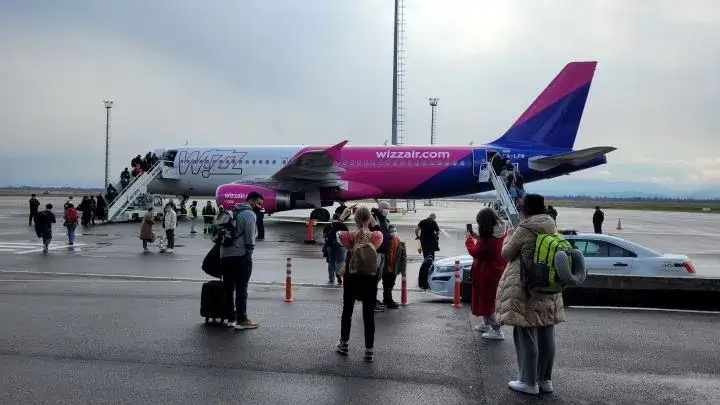 Ile trwa lot do Gruzji z Warszawy? Sprawdź czas podróży i trasy