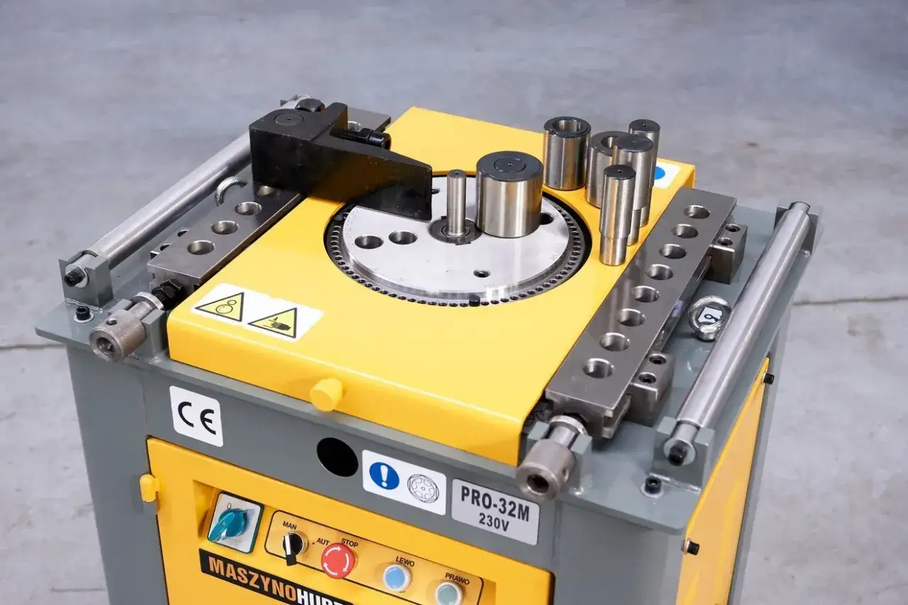 Profesjonalne giętarki do zbrojenia PRO-32M, gotowe do pracy.