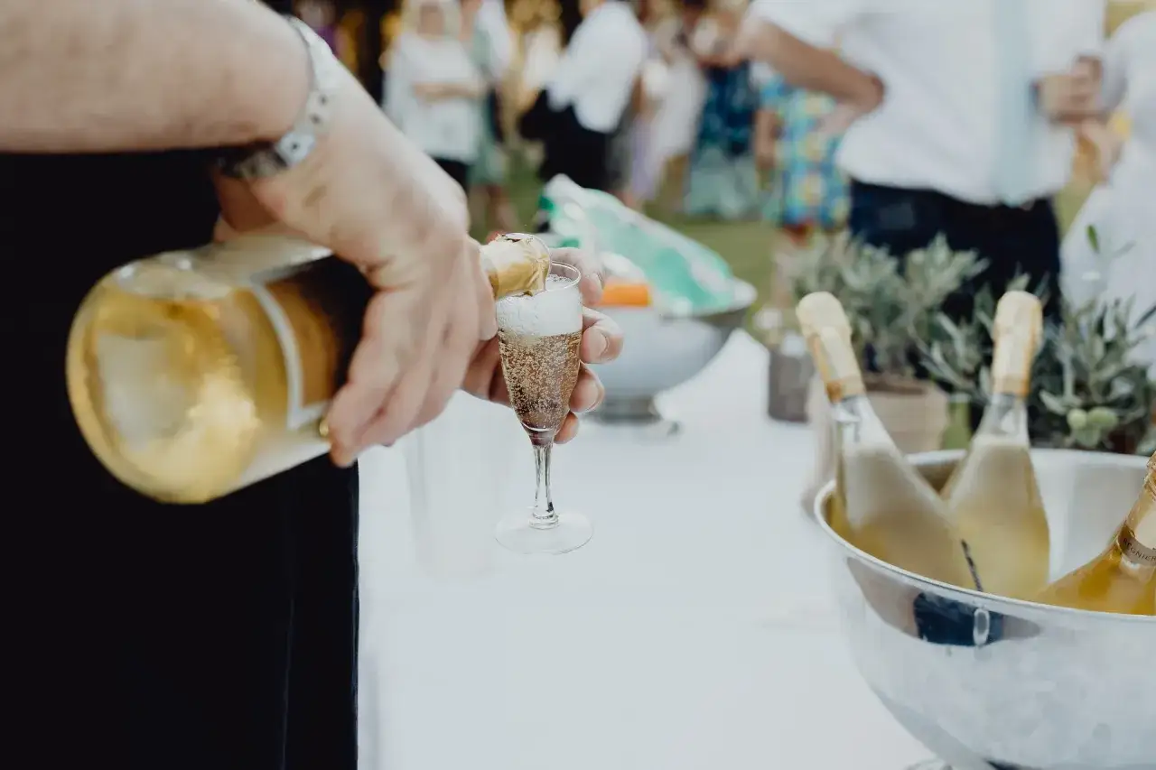 Ile kosztuje catering na wesele? Uniknij ukrytych kosztów!