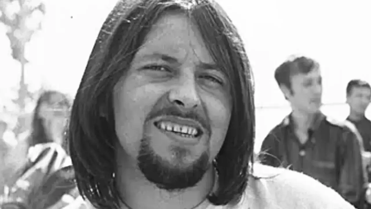 Tekst piosenki kiedy byłem małym chłopcem - emocje i przesłanie utworu