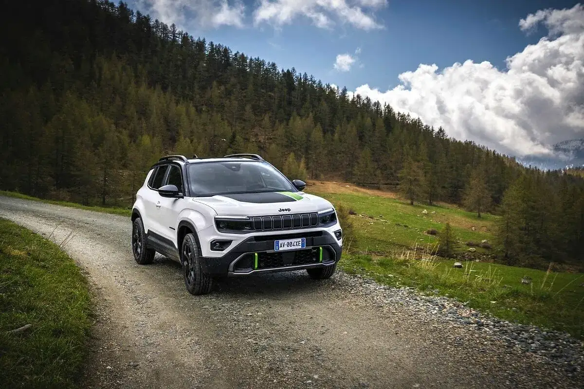 Ile kosztuje jeep avenger? Zaskakujące ceny różnych wersji!