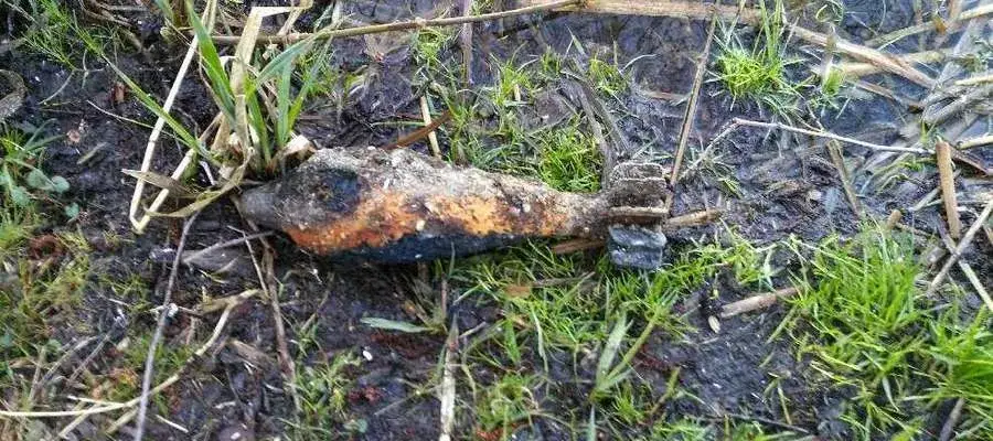 Niebezpieczne znaleziska: granat z garażem zdjęcia i ostrzeżenia