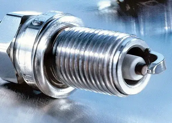 Jakie świece zapłonowe do LPG zapewnią lepszą wydajność silnika?