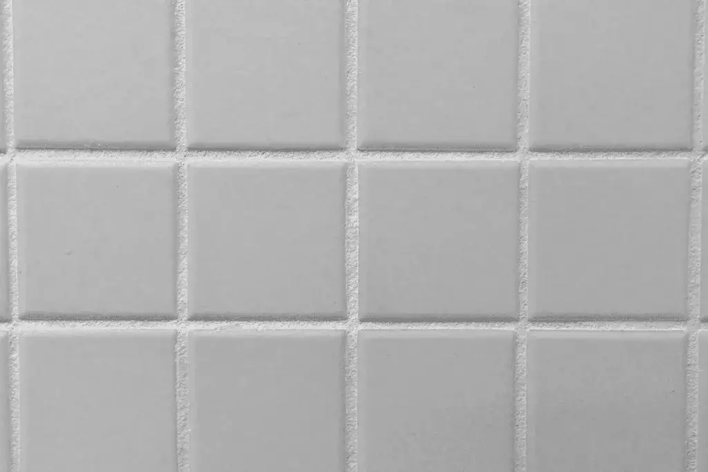 Jak fugować płytki na ścianie bez błędów i z najlepszym efektem